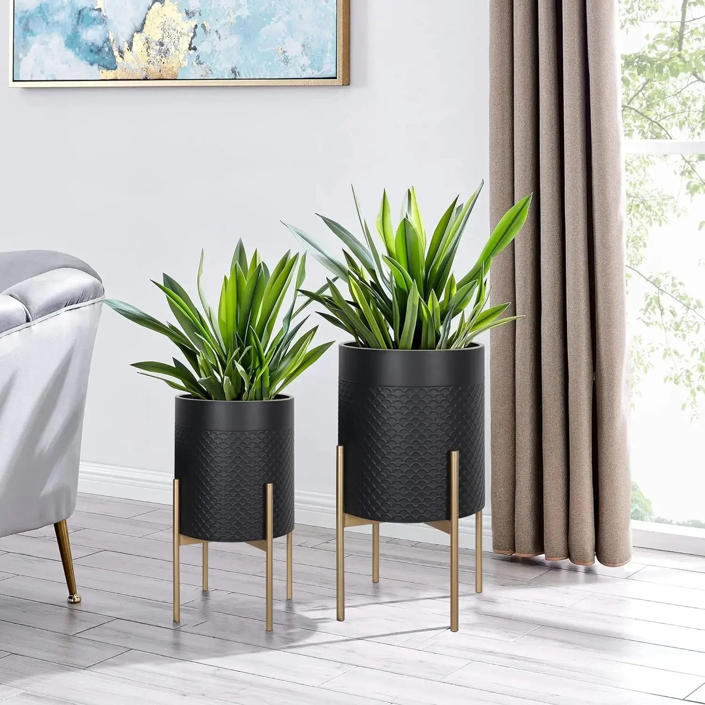 Modern Decorative Metal Textured Accents Planters (Set of 2)